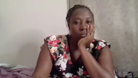 Noreen Kennth and Emilly online show from February 28, 7:15 pm