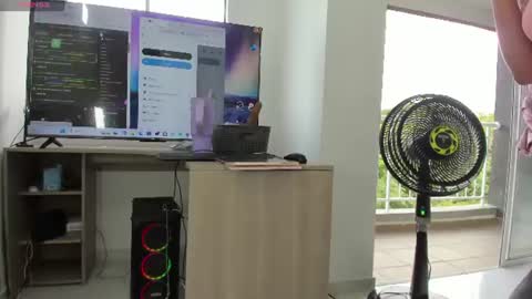 Snapshot of alesiacooper chatting on June 21, 9:06 pm alesia online show from June 21, 9:06 pm
