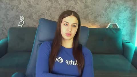 Snapshot of alesiadessmond chatting on May 18, 7:25 am alesiadessmond online show from May 18, 7:25 am