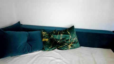 Snapshot of alesiasin chatting on March 13, 9:05 am Alesiasin online show from March 13, 9:05 am