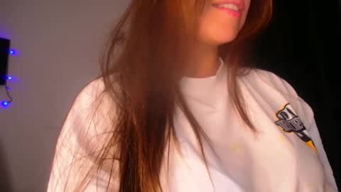 QUEEN OFF MILk  IM BACK  15 NOV online show from January 15, 12:51 am