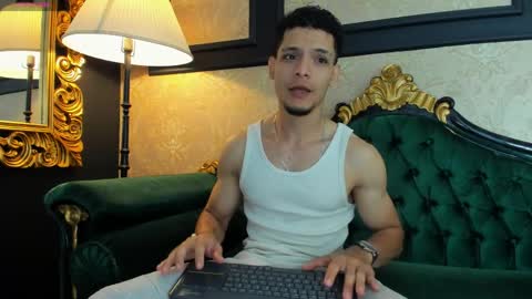Alessandro King online show from May 5, 8:50 pm