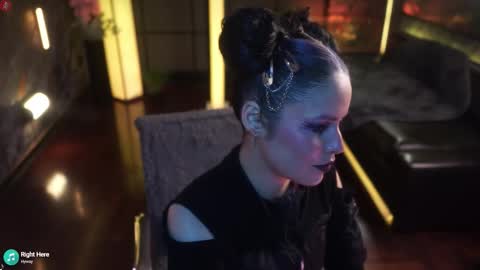 Alessa Goreng online show from September 28, 3:45 am