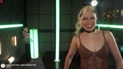 Alessa Goreng online show from November 21, 6:12 am