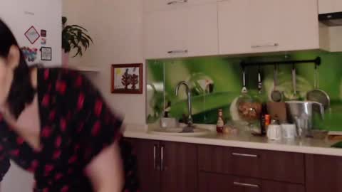 Sandra online show from December 15, 6:04 pm