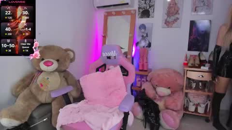 Alessa online show from May 13, 9:33 pm