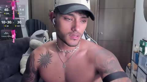 Alessandro Vanni online show from November 9, 1:26 am