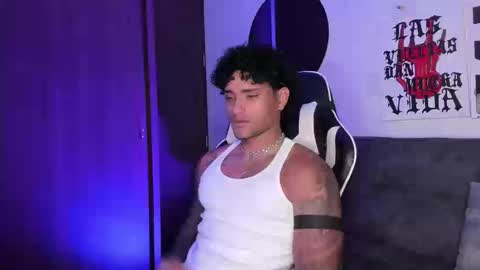 Snapshot of alessandro_vanni chatting on March 13, 1:45 am Alessandro Vanni online show from March 13, 1:45 am