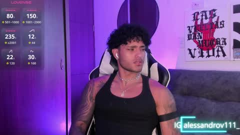 Snapshot of alessandro_vanni chatting on April 9, 1:16 pm Alessandro Vanni online show from April 9, 1:16 pm