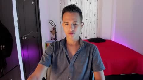 Snapshot of alessandro_wizard chatting on January 23, 2:39 pm Alessandro online show from January 23, 2:39 pm
