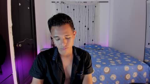 Snapshot of alessandro_wizard chatting on February 9, 12:49 am Alessandro online show from February 9, 12:49 am