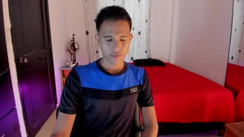 Snapshot of alessandro_wizard chatting on February 17, 7:10 pm Alessandro online show from February 17, 7:10 pm
