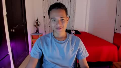 Snapshot of alessandro_wizard chatting on February 19, 2:33 am Alessandro online show from February 19, 2:33 am