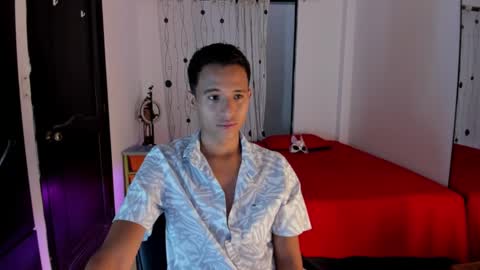 Snapshot of alessandro_wizard chatting on February 26, 8:11 pm Alessandro online show from February 26, 8:11 pm