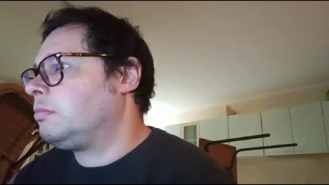 Snapshot of alessandroa6 chatting on January 18, 10:19 am alessandro online show from January 18, 10:19 am