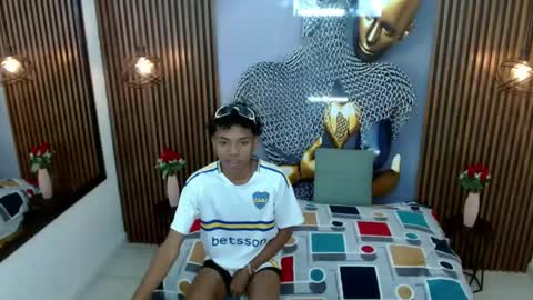 alessandroblack_ online show from July 23, 12:03 pm