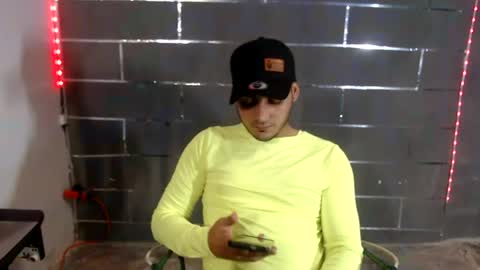 alessandro online show from June 22, 4:42 am