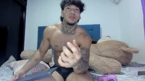alessia_hot1 online show from April 27, 11:14 pm