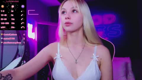 alessiacroft online show from December 22, 5:15 am