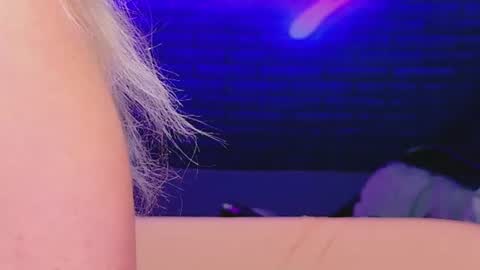 alessiacroft online show from June 19, 4:17 am