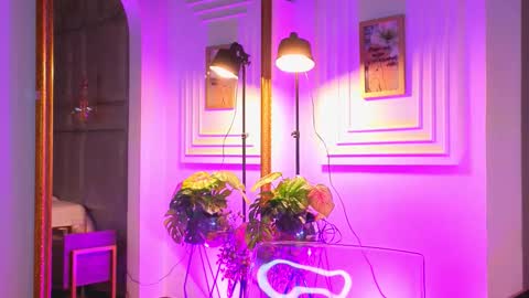 Snapshot of alessialondon chatting on February 16, 10:22 am Alessia online show from February 16, 10:22 am