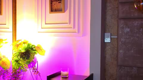 Snapshot of alessialondon chatting on March 7, 10:12 am Alessia online show from March 7, 10:12 am