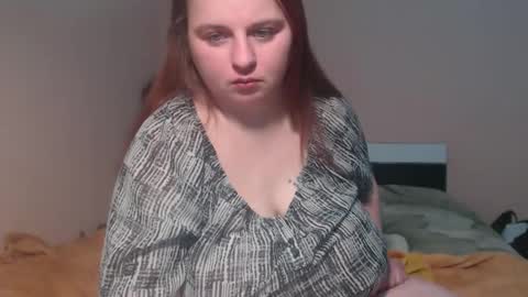 Snapshot of alessianeyl chatting on January 19, 6:17 am Alessia online show from January 19, 6:17 am