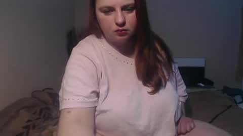 Snapshot of alessianeyl chatting on February 9, 1:42 am Alessia online show from February 9, 1:42 am