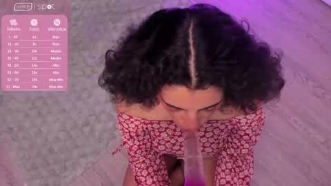 alessiia__ online show from March 28, 7:35 pm