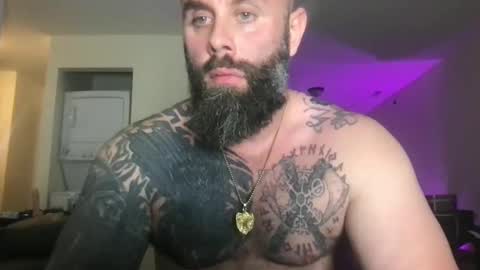 Snapshot of alesterwhite chatting on October 9, 4:49 pm alesterwhite online show from October 9, 4:49 pm