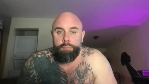 Snapshot of alesterwhite chatting on February 9, 12:36 am alesterwhite online show from February 9, 12:36 am