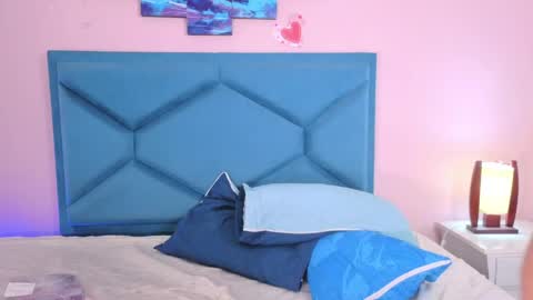 AleSweett online show from May 3, 1:39 pm