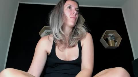 alesys69 online show from October 18, 10:21 pm