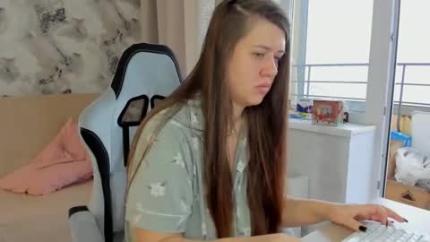 Aletta Oushen online show from October 9, 11:08 am