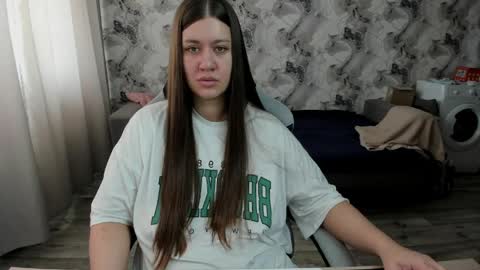 Aletta Oushen online show from May 1, 9:03 am
