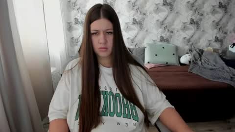Snapshot of aletta_oushen chatting on June 24, 11:42 am Aletta Oushen online show from June 24, 11:42 am
