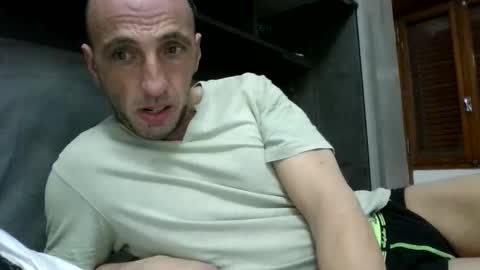 Snapshot of alex120475 chatting on February 19, 9:55 pm alex120475 online show from February 19, 9:55 pm