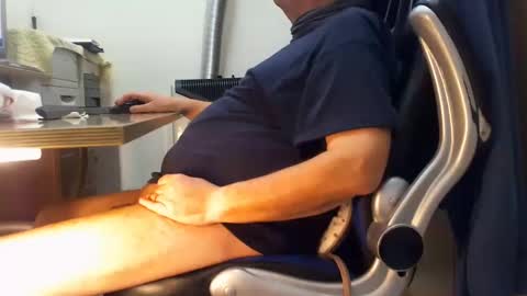 Snapshot of alex47100 chatting on March 4, 3:26 pm alex47100 online show from March 4, 3:26 pm