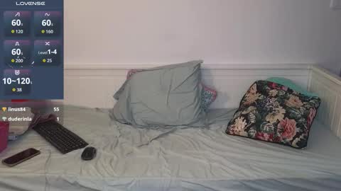 Snapshot of alex83530 chatting on January 8, 7:54 am Alex83530 online show from January 8, 7:54 am