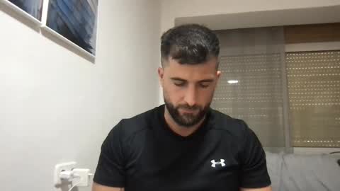Snapshot of alex877x chatting on December 15, 11:34 am alex877x online show from December 15, 11:34 am