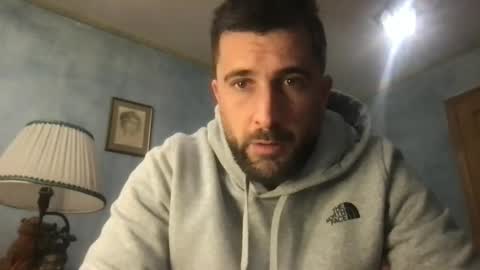 Snapshot of alex877x chatting on January 15, 8:20 am alex877x online show from January 15, 8:20 am