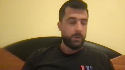 Snapshot of alex877x chatting on January 27, 9:23 am alex877x online show from January 27, 9:23 am