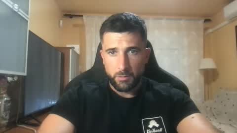 Snapshot of alex877x chatting on September 16, 10:05 am alex877x online show from September 16, 10:05 am