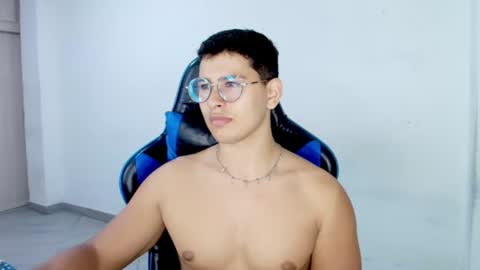 Snapshot of alex__storm chatting on July 16, 3:12 am alex storm online show from July 16, 3:12 am