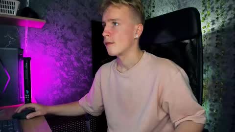 Snapshot of alex__sweet chatting on September 21, 6:59 am your Alex online show from September 21, 6:59 am