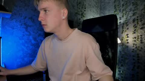 Snapshot of alex__sweet chatting on September 27, 6:29 am your Alex online show from September 27, 6:29 am