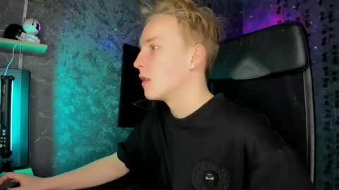 Snapshot of alex__sweet chatting on February 1, 6:45 am your Alex online show from February 1, 6:45 am