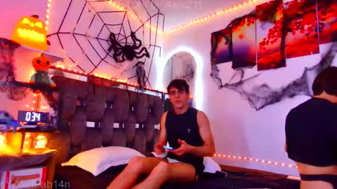 Snapshot of alex_and_fabian chatting on October 17, 8:11 pm sneider online show from October 17, 8:11 pm