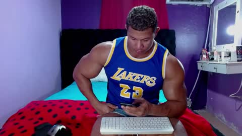 perseuz online show from April 2, 10:29 pm