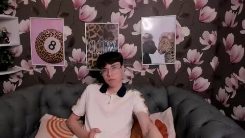 alex_bigls online show from May 20, 2:56 pm